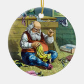 おもちゃの人形を作るサンタクロース、ビンテージクリスマス セラミックオーナメント (正面)