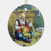 おもちゃの人形を作るサンタクロース、ビンテージクリスマス セラミックオーナメント (左)