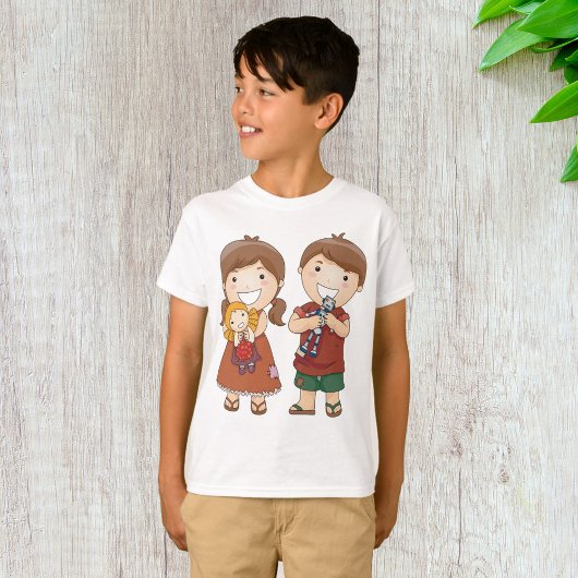 おもちゃを持った子供たち Tシャツ