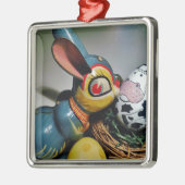 おもちゃウサギと牛卵 メタルオーナメント (左)