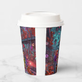 おもちゃ作品に反響 紙コップ (左)