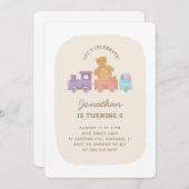 おもちゃ列車とクマ。かわいいおもしろい子供の誕生日 招待状 (正面/裏面)