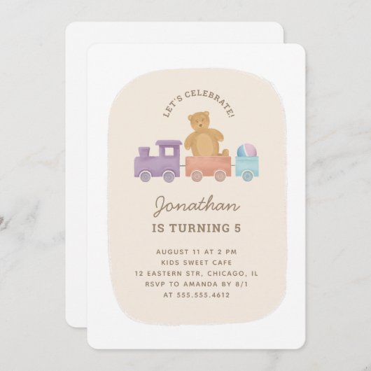 おもちゃ列車とクマ。かわいいおもしろい子供の誕生日 招待状 (正面/裏面)