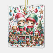 おもちゃ屋で愛らしいクリスマス小妖精や小人 セラミックオーナメント (左)