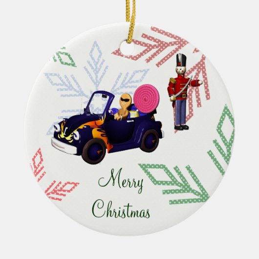 おもちゃ車に乗ったアニメのジンジャーブレッドクルージング セラミックオーナメント (正面)