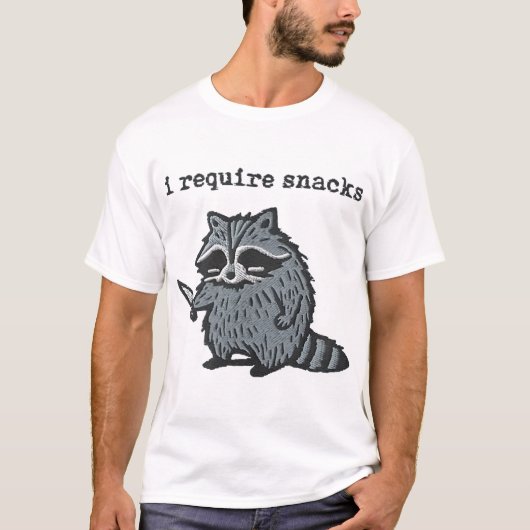 おやつが欲しいアライグマ Tシャツ (正面)