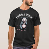おやつが欲しい叫ぶポッサム t – 面白いミーム tシャツ (正面)