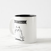 おやつが欲しい猫の面白いミーム ツートーンマグカップ (正面左)