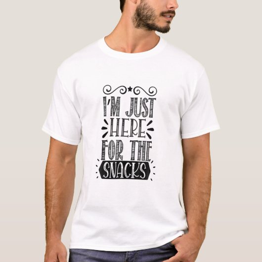 おやつを食べに来ただけだ Tシャツ (正面)