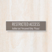 およお洒落び「RESTRICTED ACCESS」署名 サインプレート (正面)