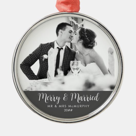 およびメリーヴィンテージ結婚したと時代を超越した新婚 メタルオーナメント (正面)