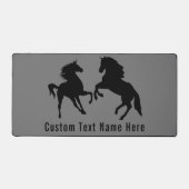 おカスタム使いのテキストと色カップル馬 デスクマット (正面)