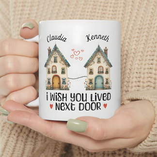 おパーソナライズされた隣のギフトマグに住んでほしい コーヒーマグカップ