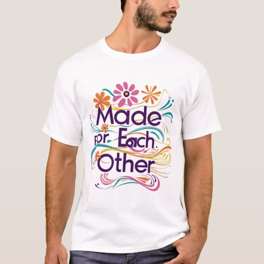 *「お互いにメイド」カップルのTシャツ Tシャツ (正面)