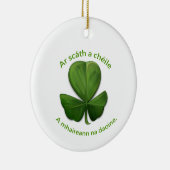 お互いの避難所の中生き延び セラミックオーナメント (右)