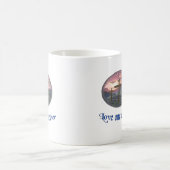 お互いを愛し合う コーヒーマグカップ (中央)