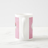 お使いのテキストと写真:ピンクのハート形のフレーム ボーンチャイナマグカップ (裏面)