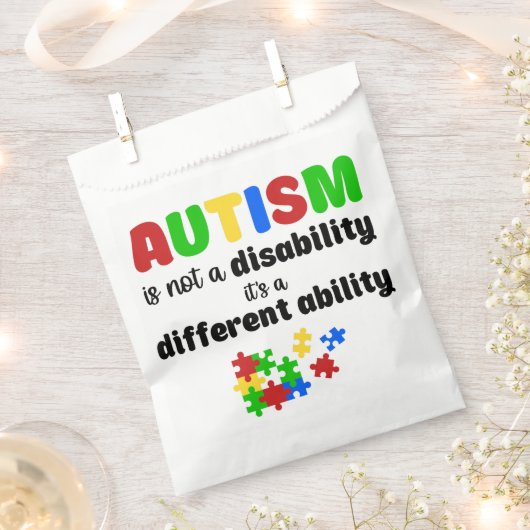 お保客様のデザイン – ホワイト優先バッグ フェイバーバッグ (クリップ留めされた状態)