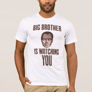 お兄さんは見ています Tシャツ