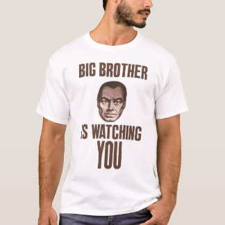 お兄さんは見ています Tシャツ
