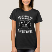 お兄ちゃんにレベルアップ ビデオゲームコントローラー G Tシャツ (正面)