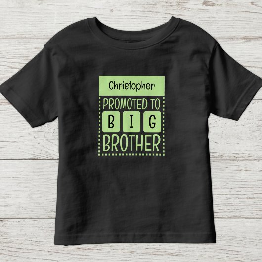 お兄ちゃんの名前入りグリーンTシャツ トドラーTシャツ