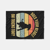 お前のビーグルもトリックを行う フリースブランケット (正面(横))