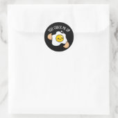 お前は俺にエッグパおもしろいンを割れ ラウンドシール (バッグ)