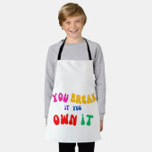 お前は自分で切り取る エプロン (着用した状態)