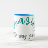 お前向き前の方が素晴らしい ツートーンマグカップ (中央)