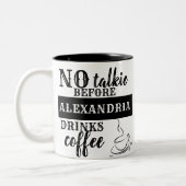 お名前のお飲み物のコーヒーを入れる前にトーキーを使わない ツートーンマグカップ (左)