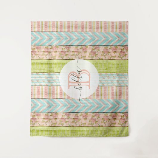 お名前のモノグラム シャビーなバラのサビれた木の家の装飾 タペストリー (正面)