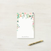 お名前フェミニン付きピンク色のフローラ ポストイット (デスク上)