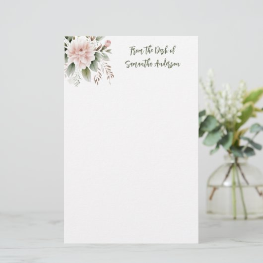 お名前入りのピンクとグリーンの花柄 あなたの机から 便箋 (スタンド正面)