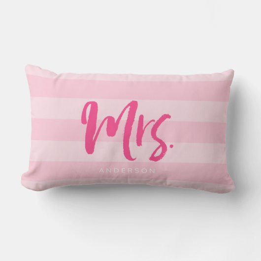 お名前入り Mrs おしゃれピンクストライプ ランバークッション (正面)