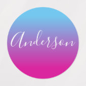 お名前 |青/ピンクのグラデーションの白いスクリプト ラベル (デザイン2)