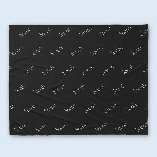 お名前 |黒モダンの白い書体 フリースブランケット