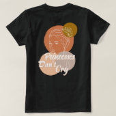 お姫様は歌詞の黒いT書シャツを泣かない Tシャツ (デザイン裏面)