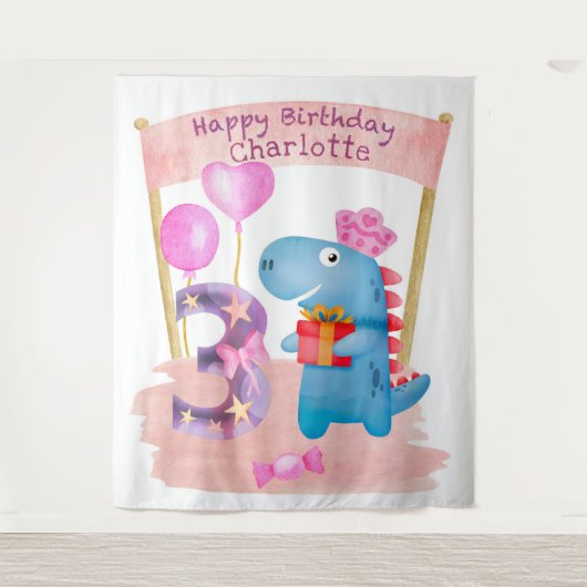 お姫様みたいな恐竜の3歳誕生日 タペストリー (正面)