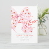 お嬢様の1歳の誕生日 ストロベリー 誕生日招待状 招待状 (スタンド正面)