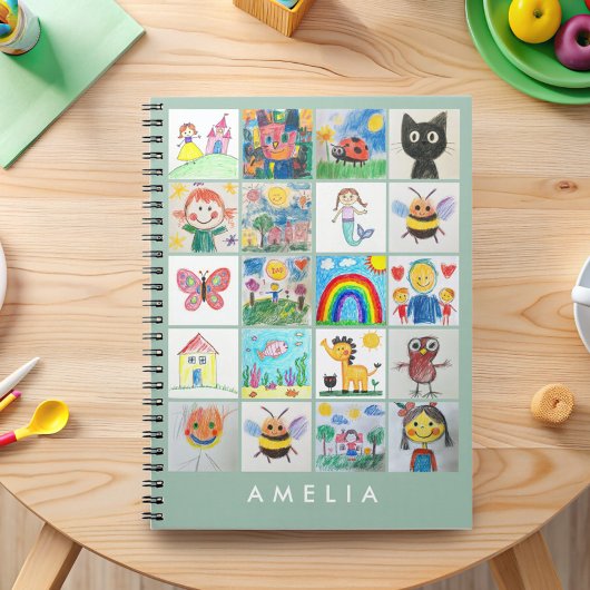 お子さまの絵がコラージュになった特別なノート ノートブック