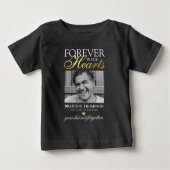 お子様の追悼フォトTシャツ ベビーTシャツ (正面)