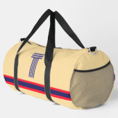 お客様のイニシャルでパーソナライズストライプする赤 ダッフルバッグ (右コーナー)