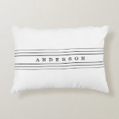 お客様のカスタム文字とモダンストライプ |黒と白 アクセントクッション (正面)