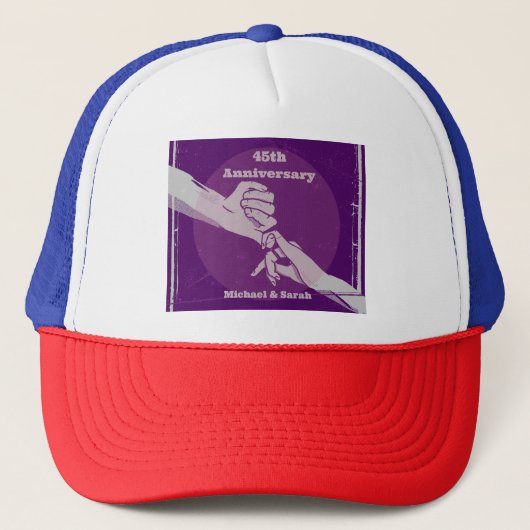 お客様の記念日ロマンチックなカップルが手を握って キャップ (正面)