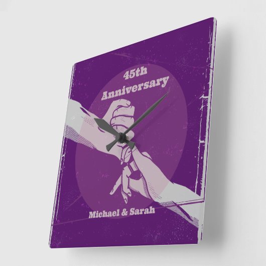 お客様の記念日ロマンチックなカップルが手を握って スクエア壁時計 (傾斜)