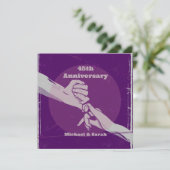 お客様の記念日ロマンチックなカップルが手を握って 招待状 (スタンド正面)