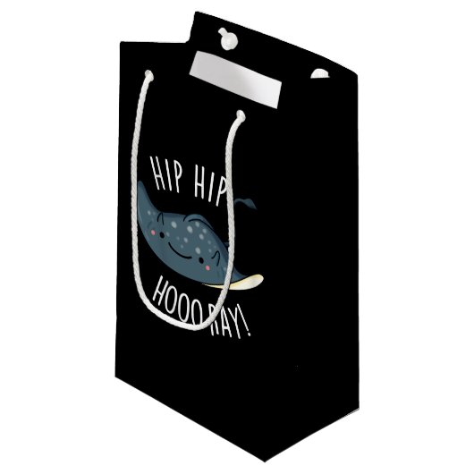 お尻お尻Hoo-ray おもしろい Sting Ray Pun Dark BG スモールペーパーバッグ (正面アングル)