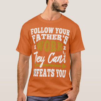 お後を追前の父親は倒せない奴だ Tシャツ