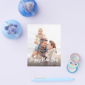 お得な新年のグリーティングカード ミニマルなデザインの写真4  縦 チラシ (シングル)